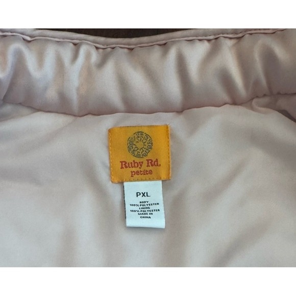 Ruby Red Women's Soft Pink Quilted Vest Size Petite‎ xL - Picture 3 of 3